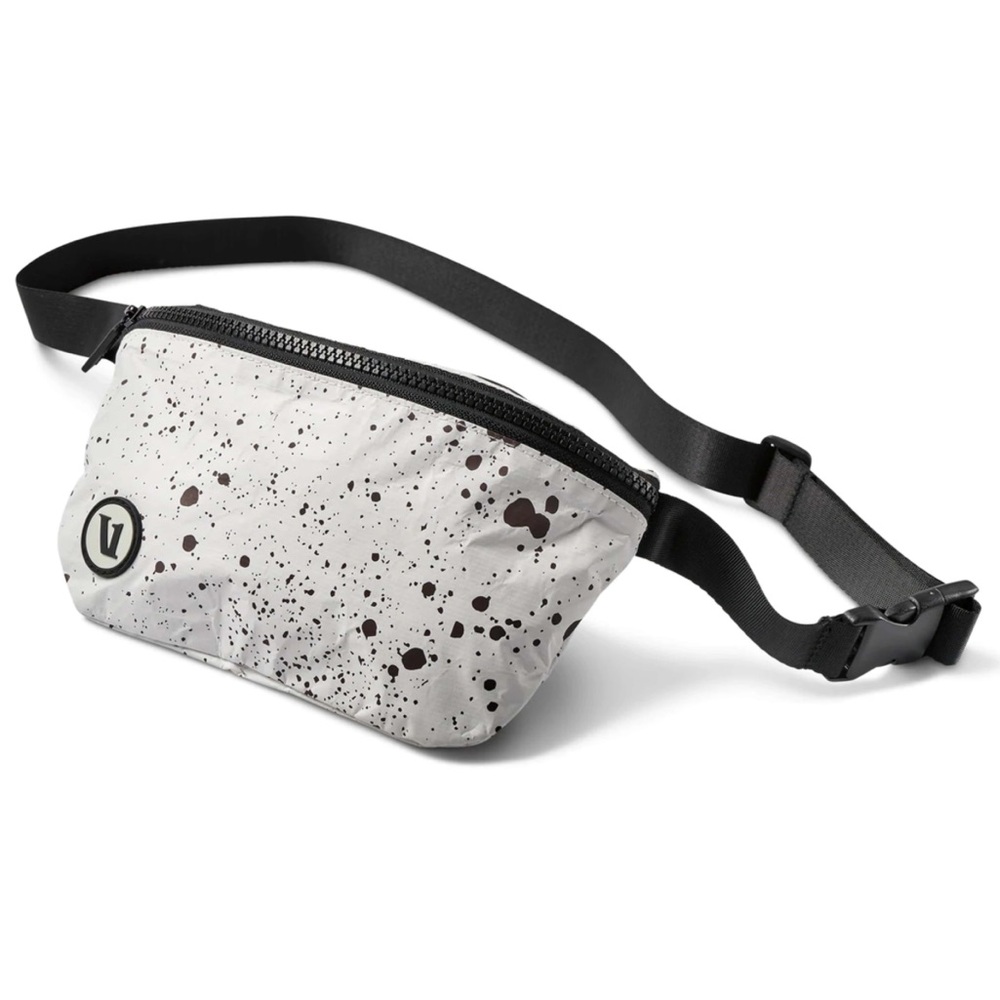 Vuori Aloha Mini Zip Black and White Fanny Pack Belt Bag